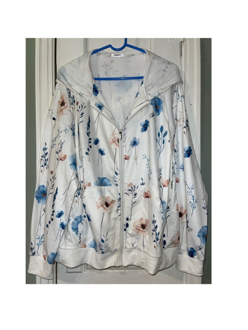 zeagoo White Textured Top with Subtle Pattern